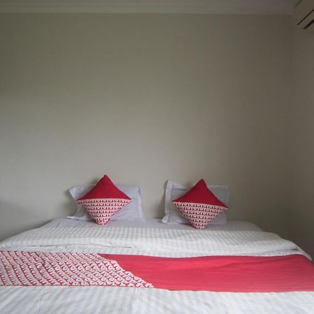 Oyo 3049 Scientia Dormitory Syariah Tangerang Zewnętrze zdjęcie